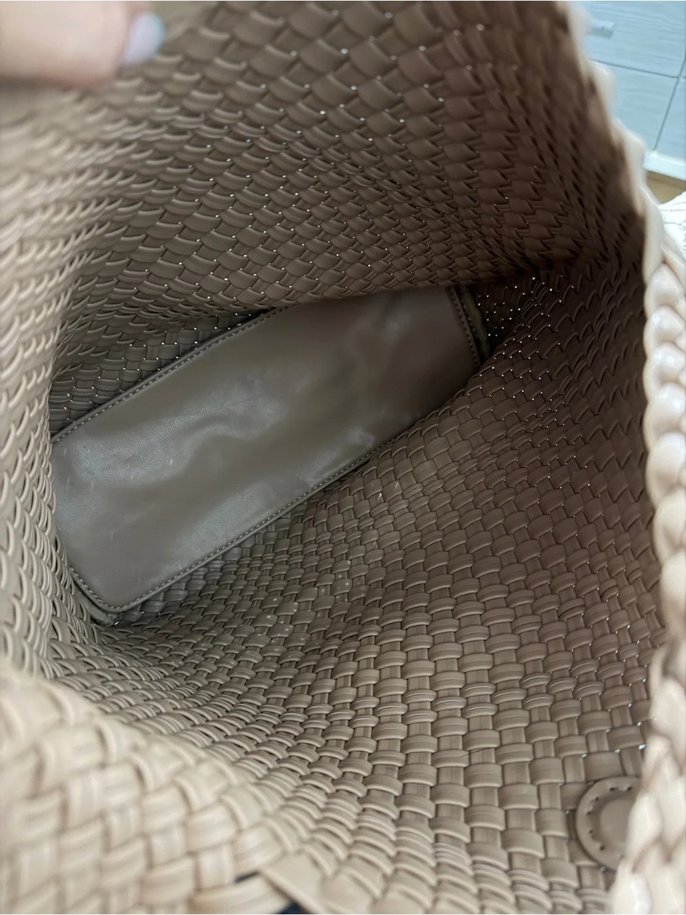 Woven Hobo Shoulder Bag- Medium